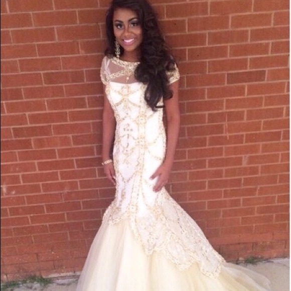 Sherri Hill ivory and gold gown size 0 - Picture 2 of 4